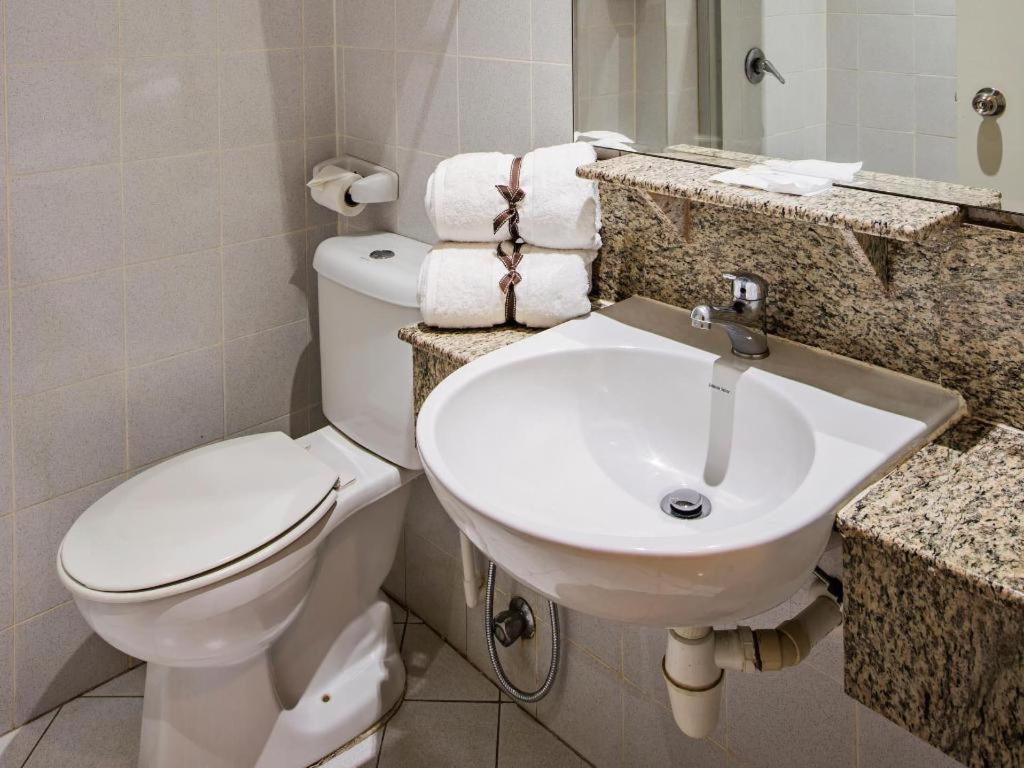 Hotel Zamburger Wira Куала-Лумпур Екстер'єр фото